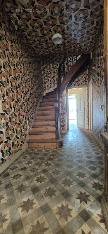 Maison à LA VERPILLIERE