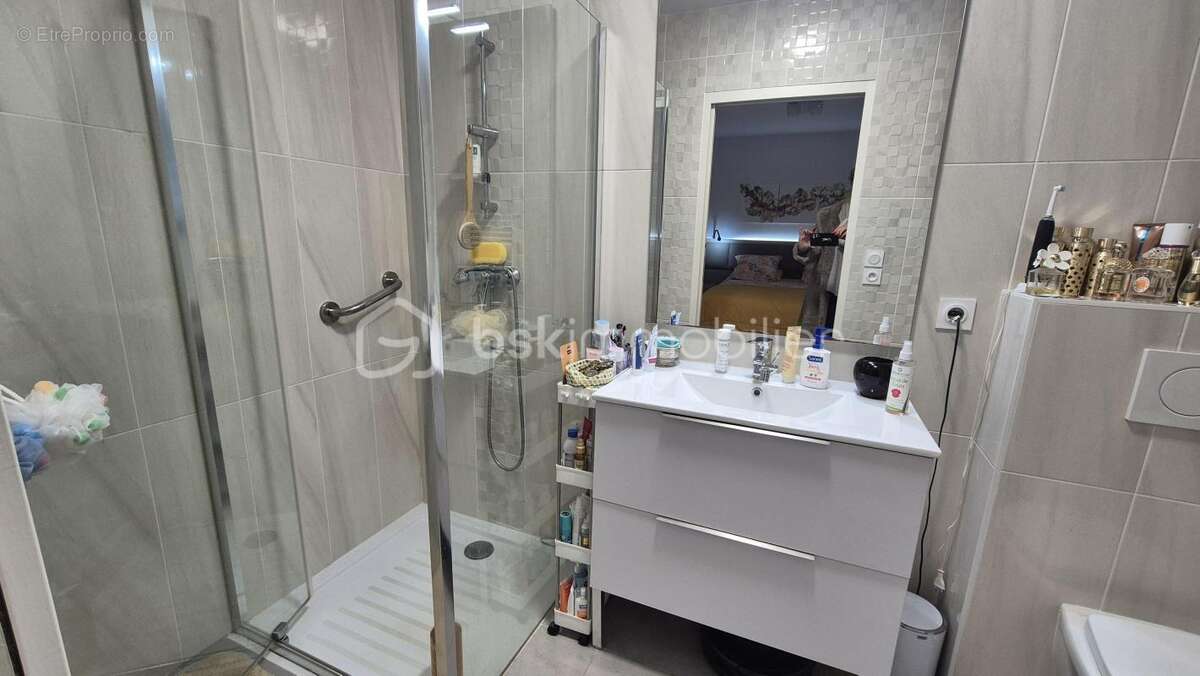 A vendre villa recente trois faces de 108m² sur terrain de 300m² en impasse a saint cyprien plage - proche du port - trois chamb - photo 17