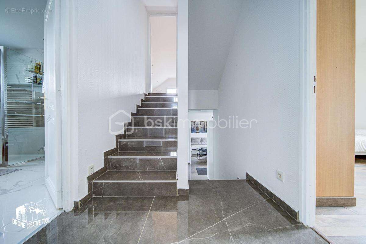 Maison à MORFONTAINE