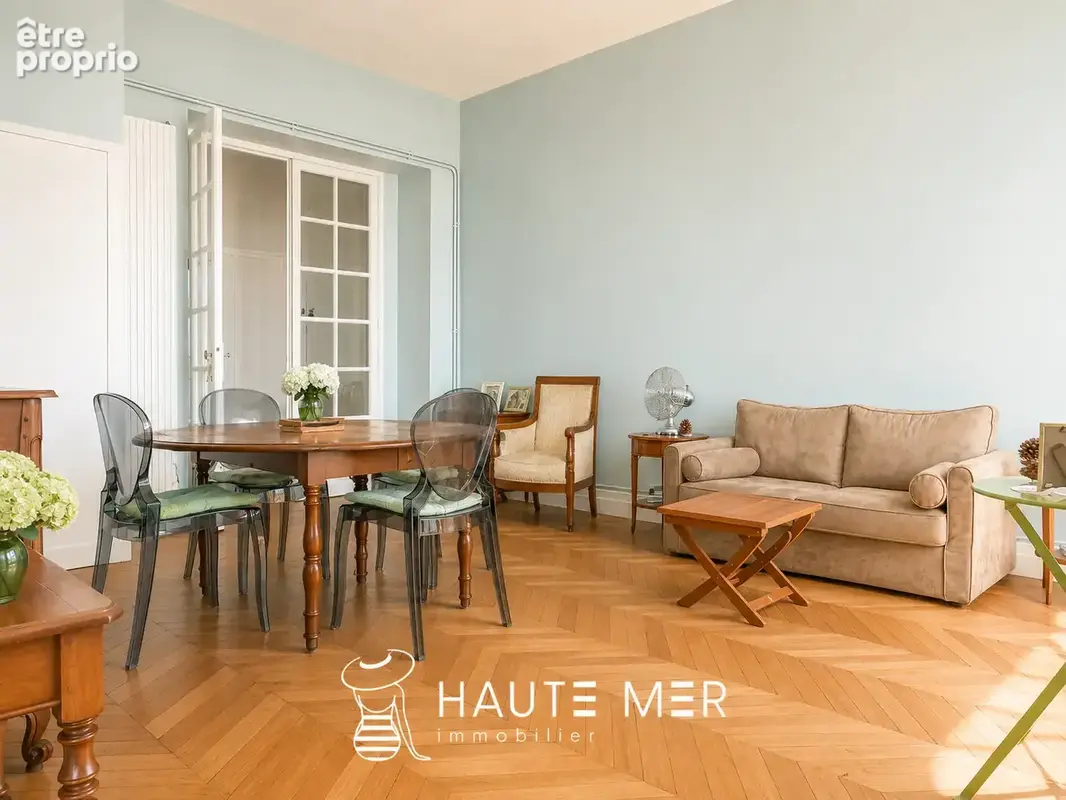 JUNE - Appartement de 114 m2 avec garage situé dans un immeuble de caractère - photo 3