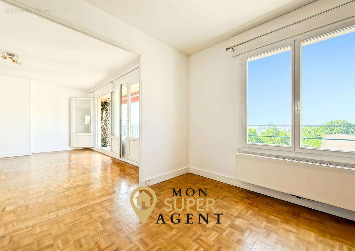 Appartement à MELUN
