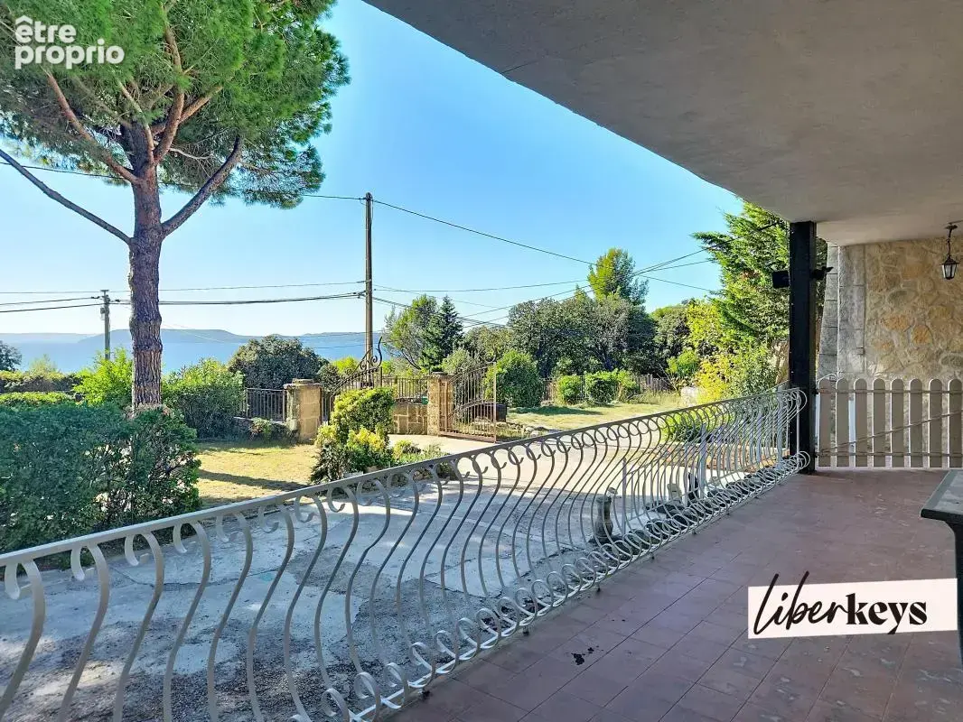 Maison familiale vue sur l'étang, 4 chambres, piscine - photo 3