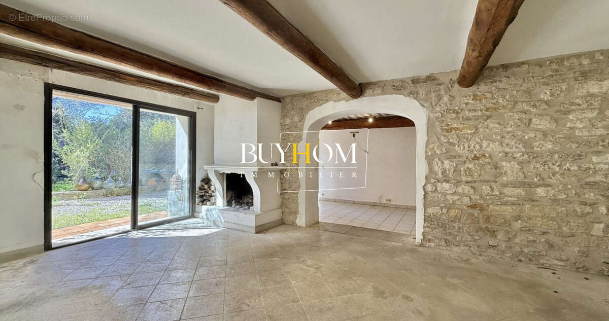 Maison à L'ISLE-SUR-LA-SORGUE