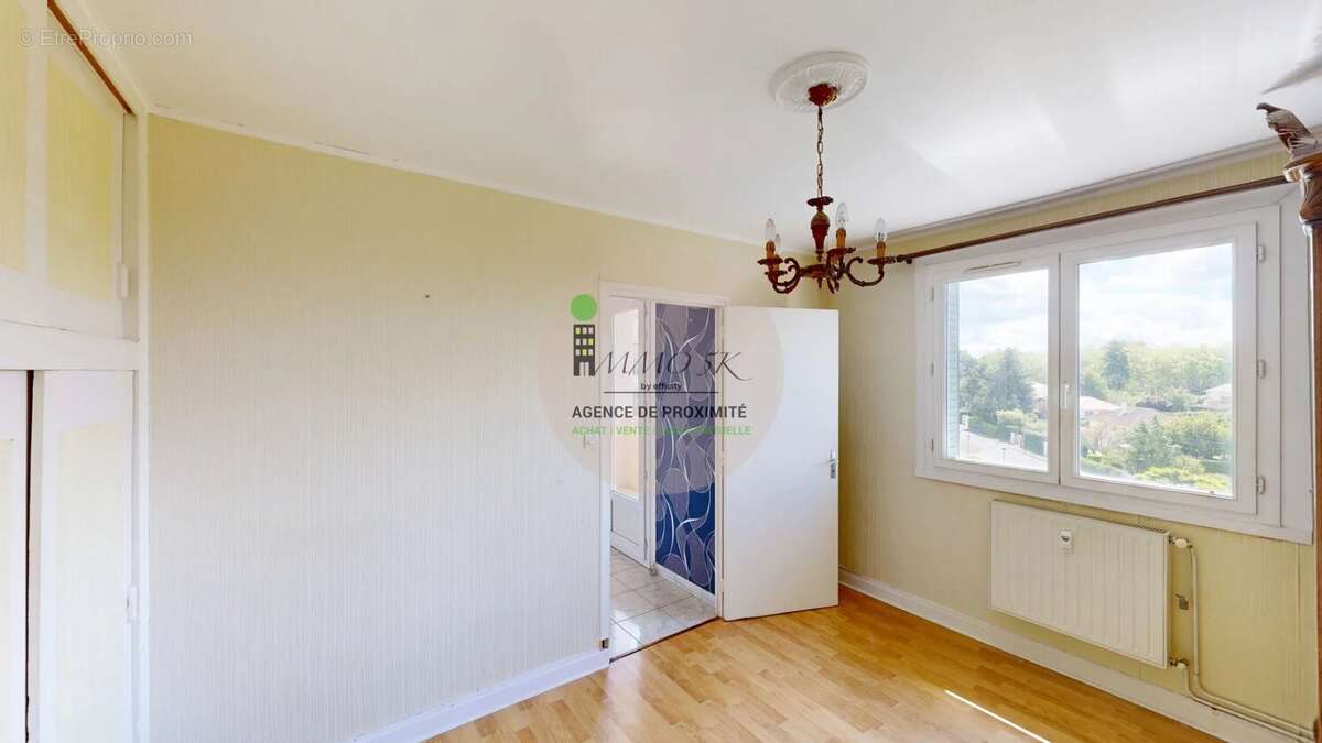 Appartement à RILLIEUX-LA-PAPE