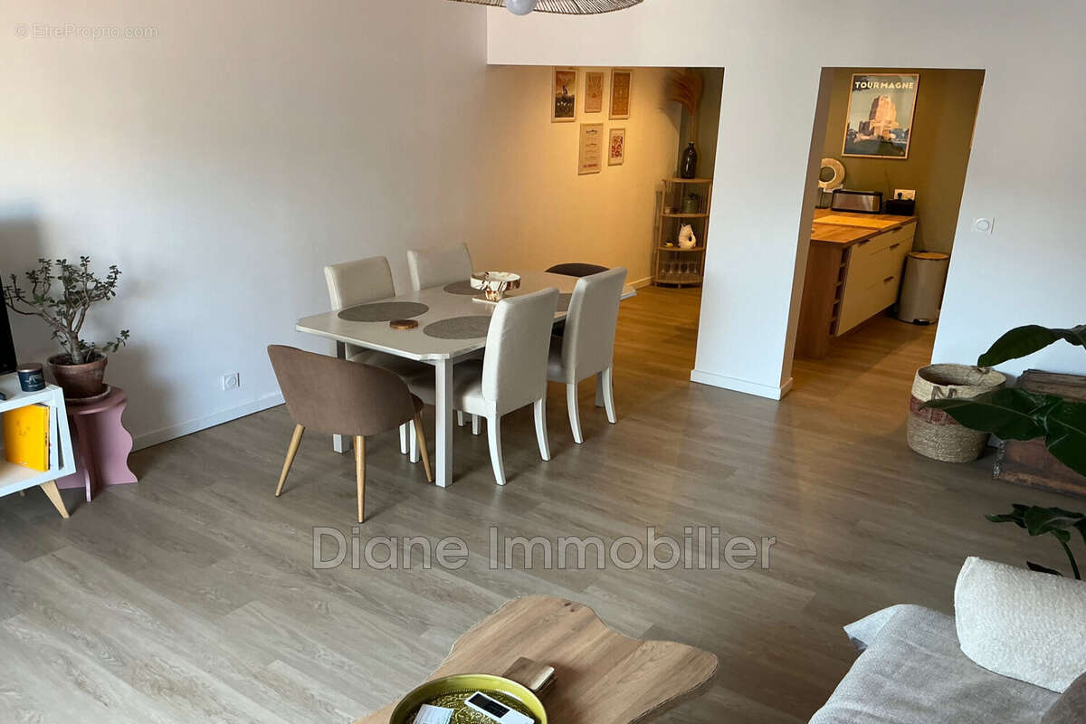 Appartement 71 m² à Nimes  - photo 3