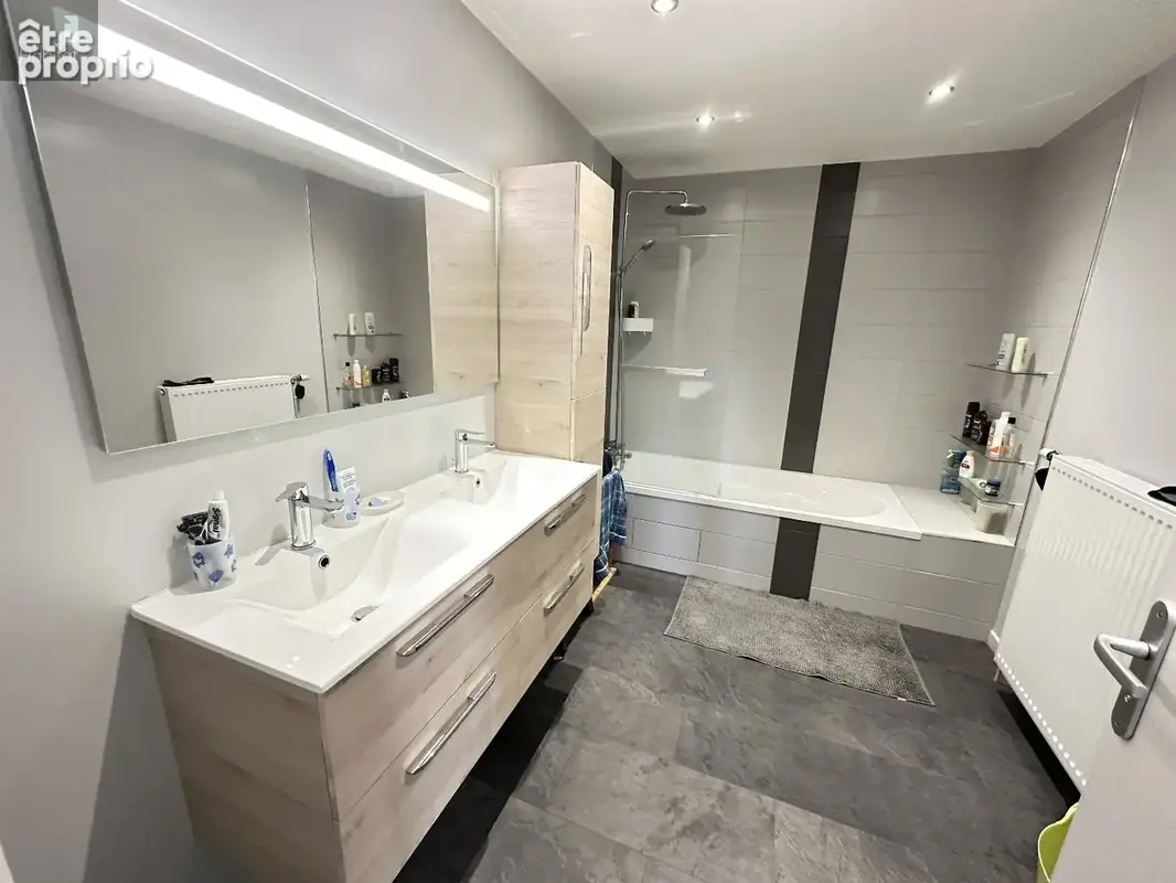 Maison en pierre, rénovée avec charme et authenticité dans un village de caractère - photo 6
