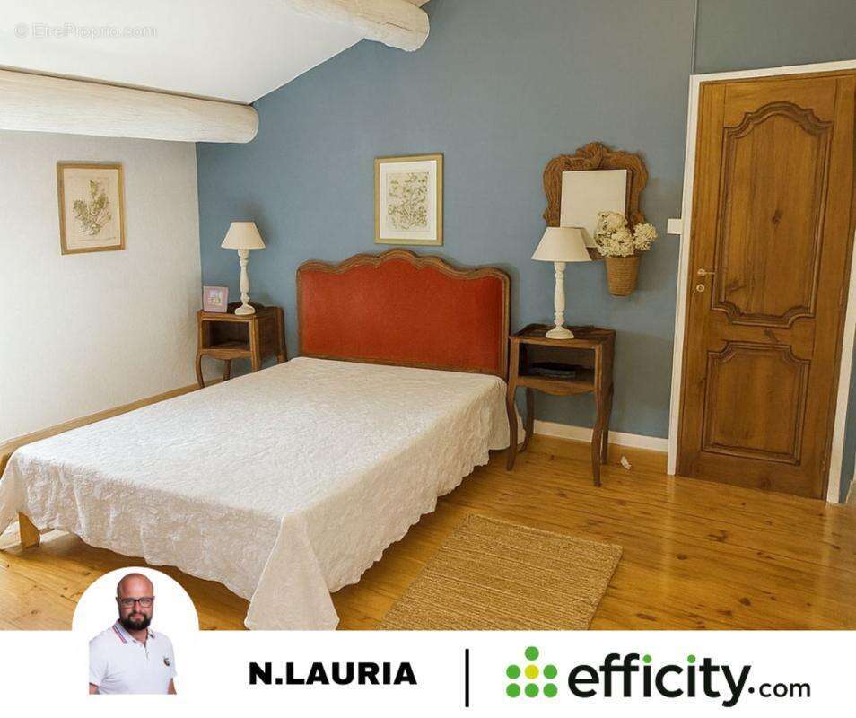 Maison à LA TOUR-D'AIGUES