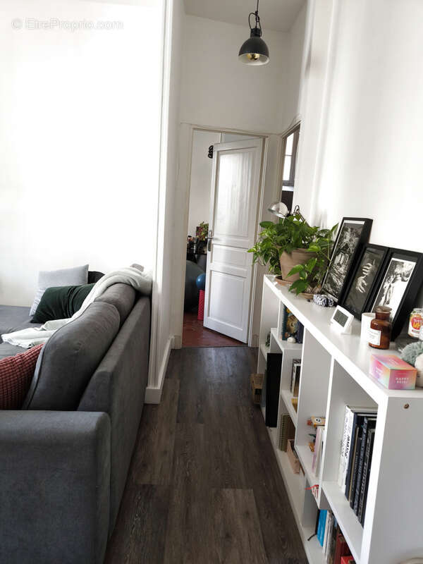 Appartement à MARSEILLE-4E