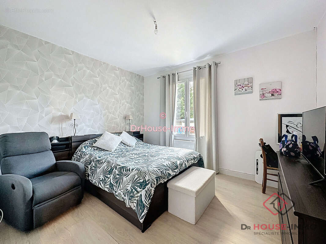 Maison à CHATEAU-L&#039;EVEQUE