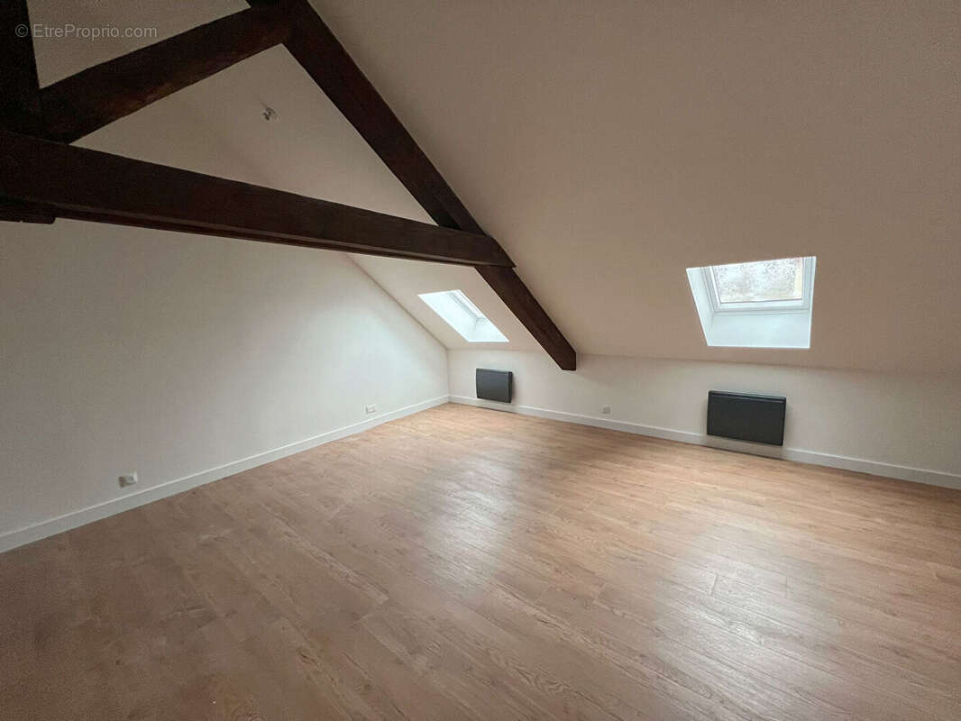 Appartement à BYANS-SUR-DOUBS