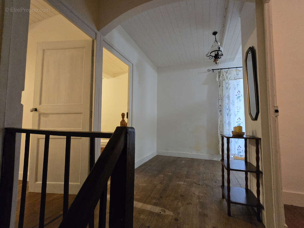 Maison en pierres au cœur de Villamblard avec 2 habitations! - photo 7