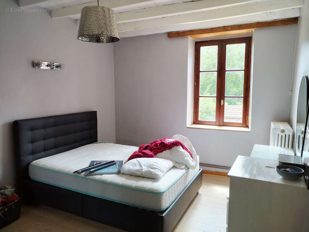 Maison à LA BATIE-DIVISIN