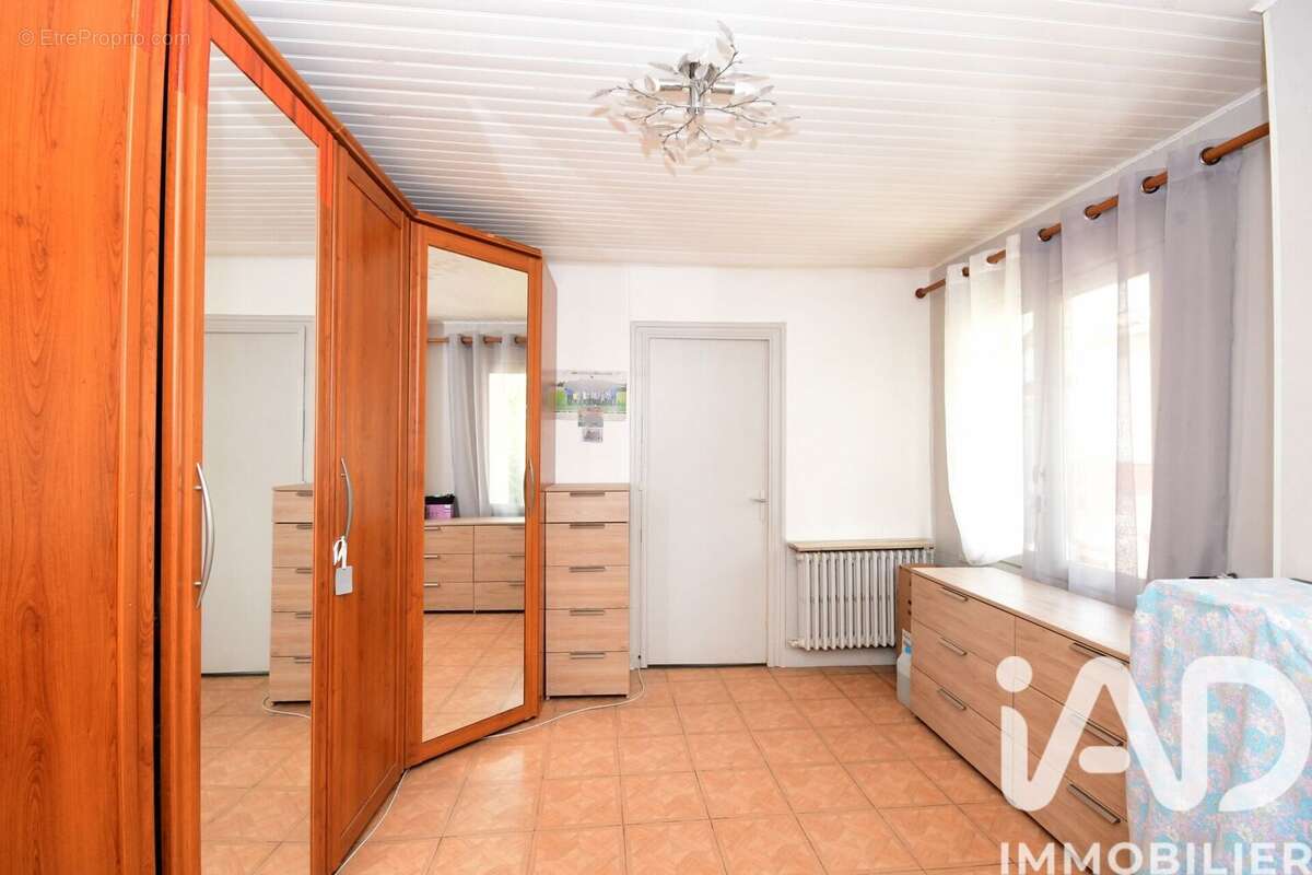 Maison 67 m² à Venissieux  - photo 6