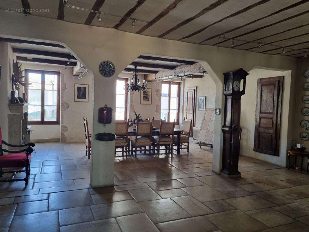 Maison à CHATEAUNEUF-SUR-CHER