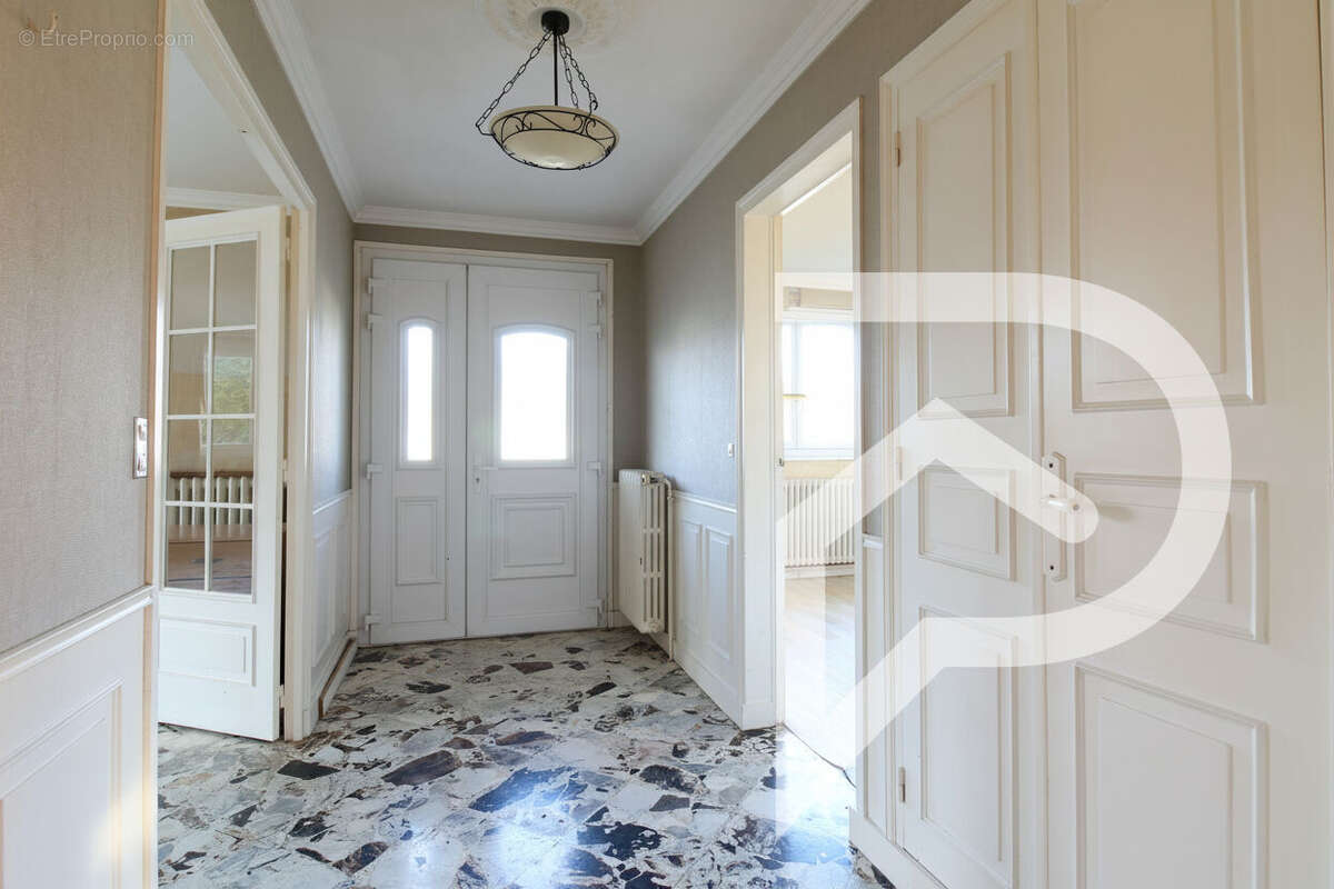 Maison à SACY-LE-PETIT