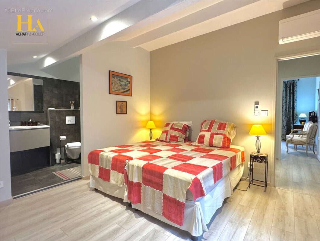 Maison à MONTELIMAR