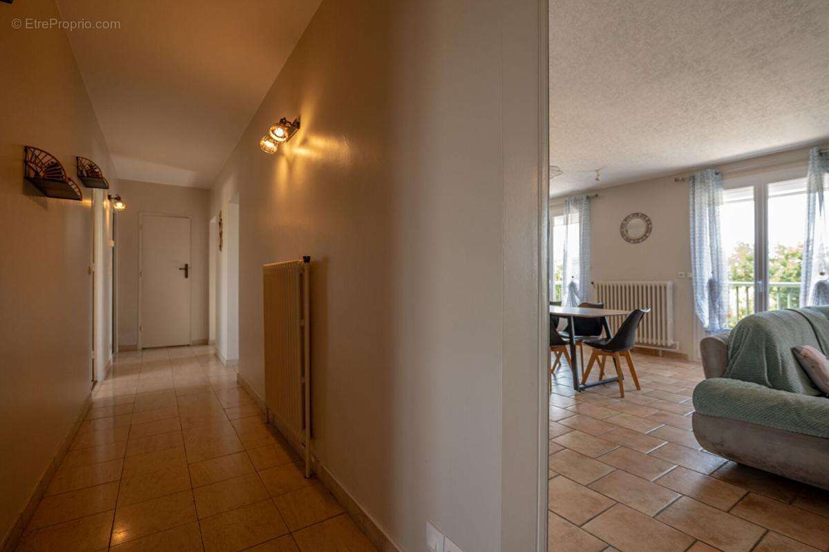 Lieux uniques ® x propriétés privées propose maison de  187 m² sur un terrain de 1295 m² à cellettes (41) - photo 9