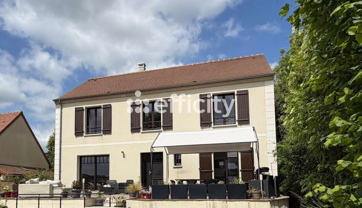 Maison 160 m² à Tessancourt-Sur-Aubette  - photo 2