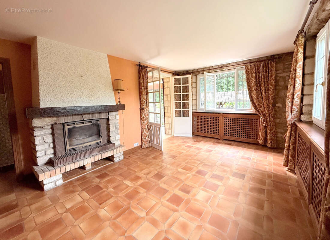 Maison à THOIRY