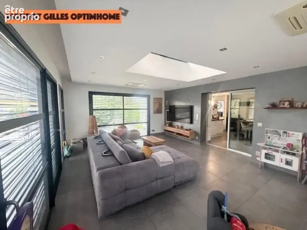 Maison de 194 m² avec piscine et terrain de 1 150 m² à hadol - photo 7