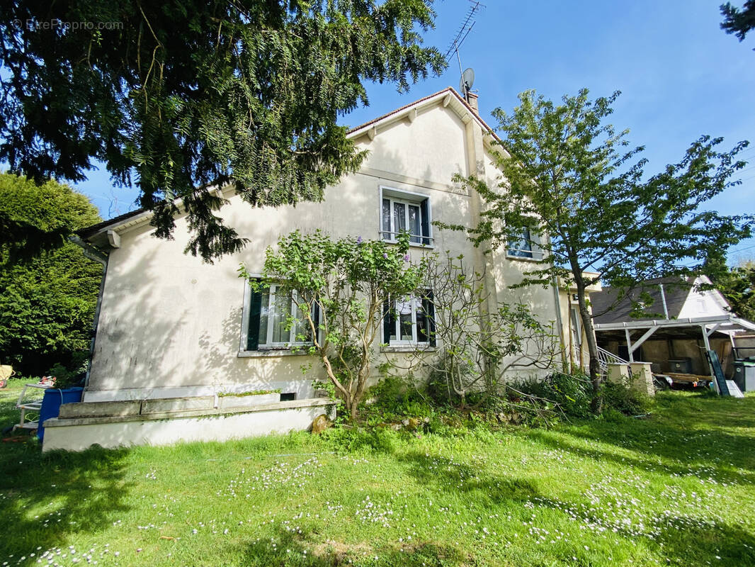 Maison à FONTAINEBLEAU