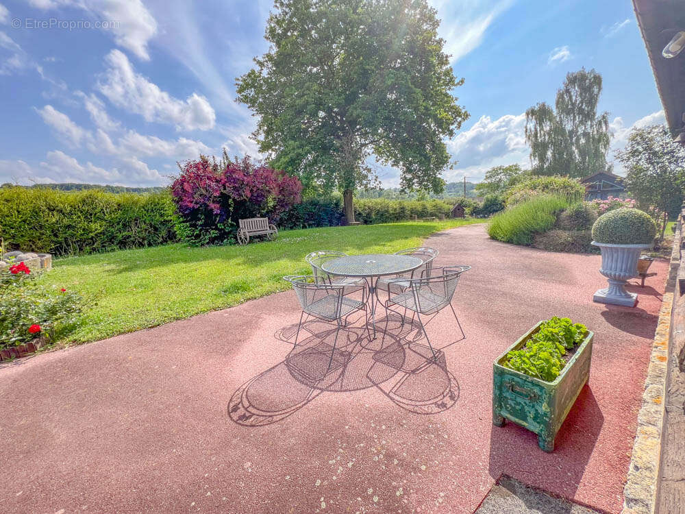 Maison à SAINT-GERVAIS-DES-SABLONS