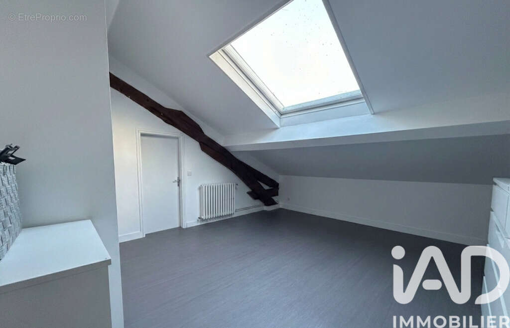 Maison 138 m² à Chenaud  - photo 9