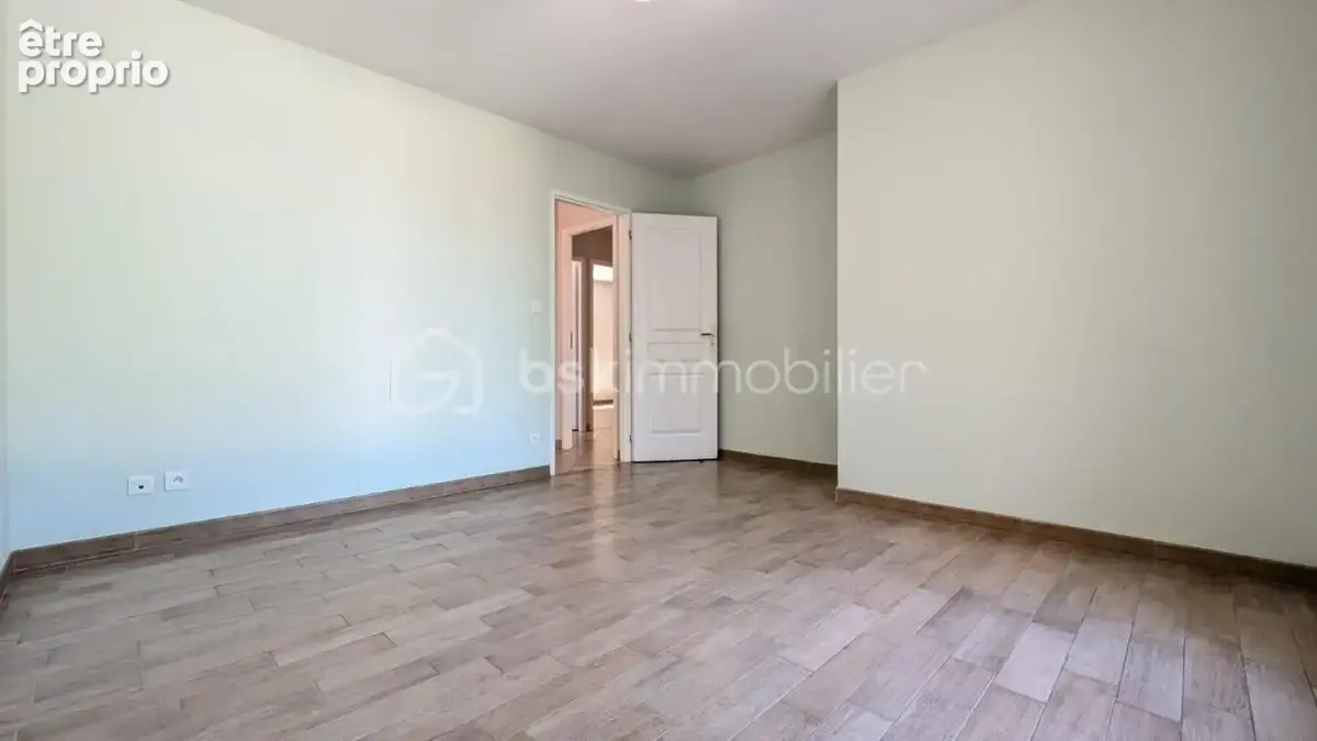 Maison plain-pied DPE A - 4 chambres - Terrain clos 1300 m² - Lucgarier, 10 min de Soumoulou - photo 9