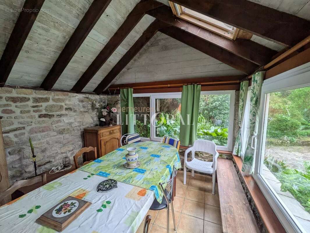 Maison à LAMPAUL-PLOUARZEL