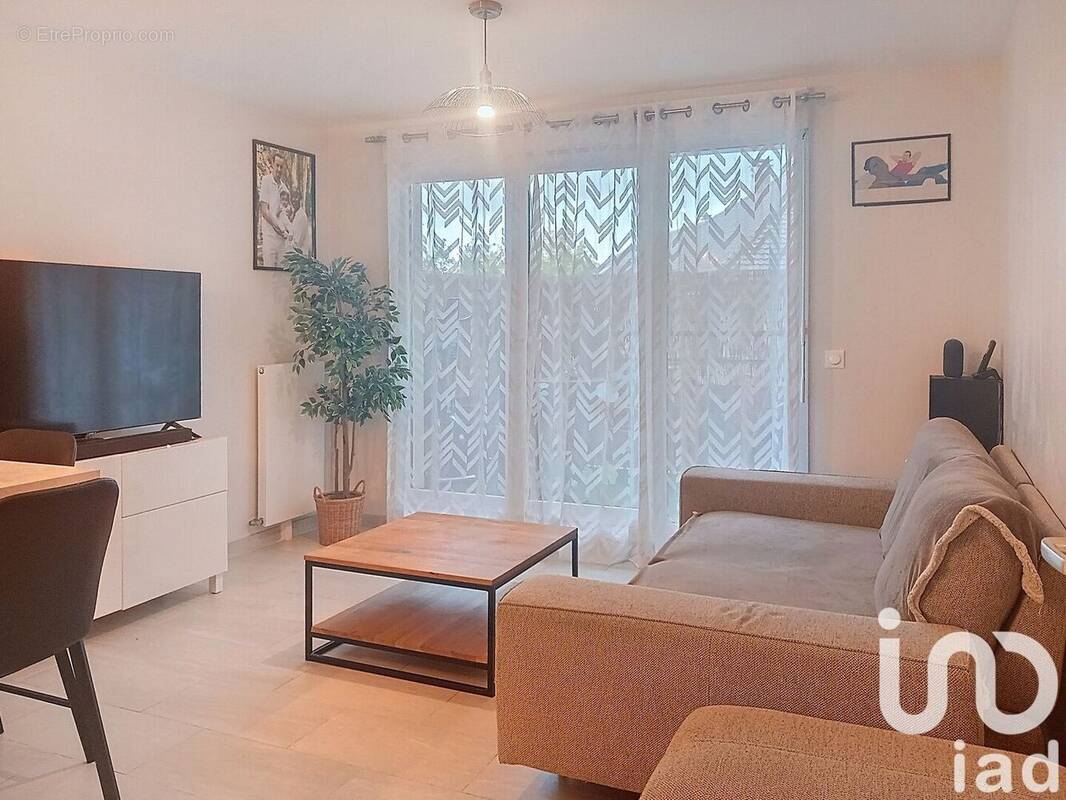 Photo 1 - Appartement à BRIE-COMTE-ROBERT