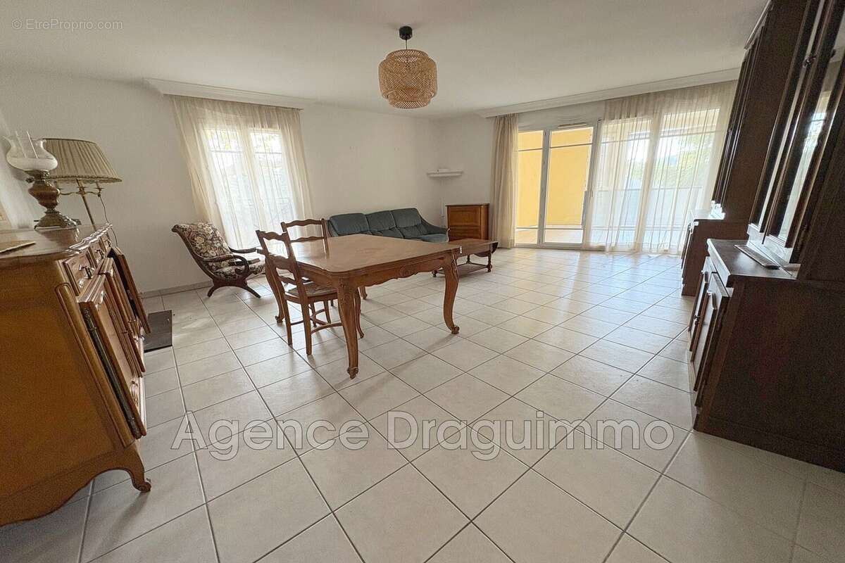 Appartement à DRAGUIGNAN