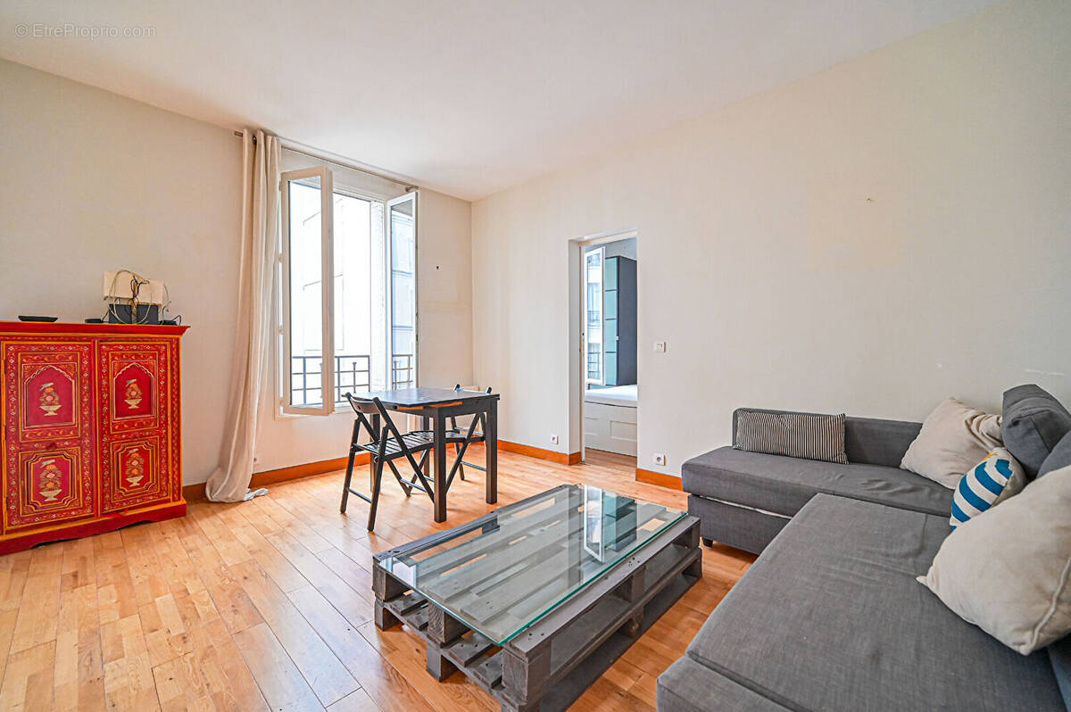 Appartement à PARIS-20E