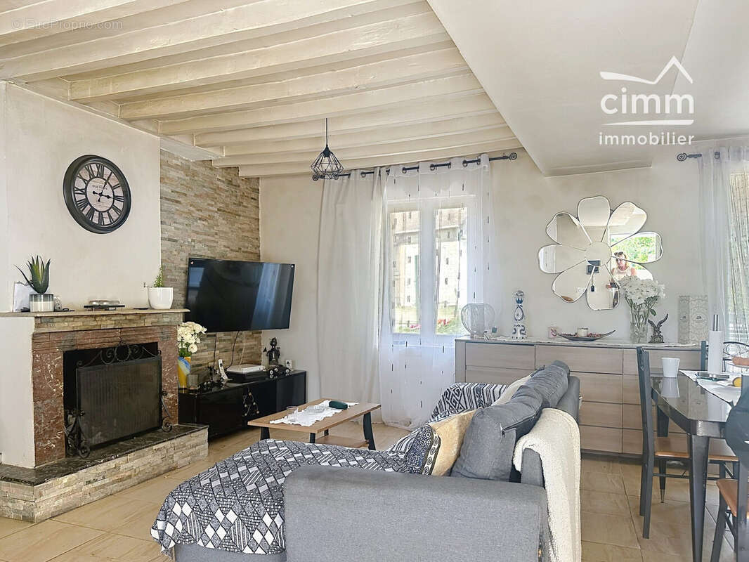 Maison 94 m² à Chatenoy  - photo 6
