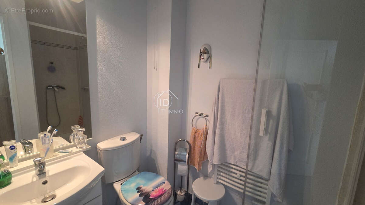 Autre à SAINT-SEURIN-SUR-L'ISLE