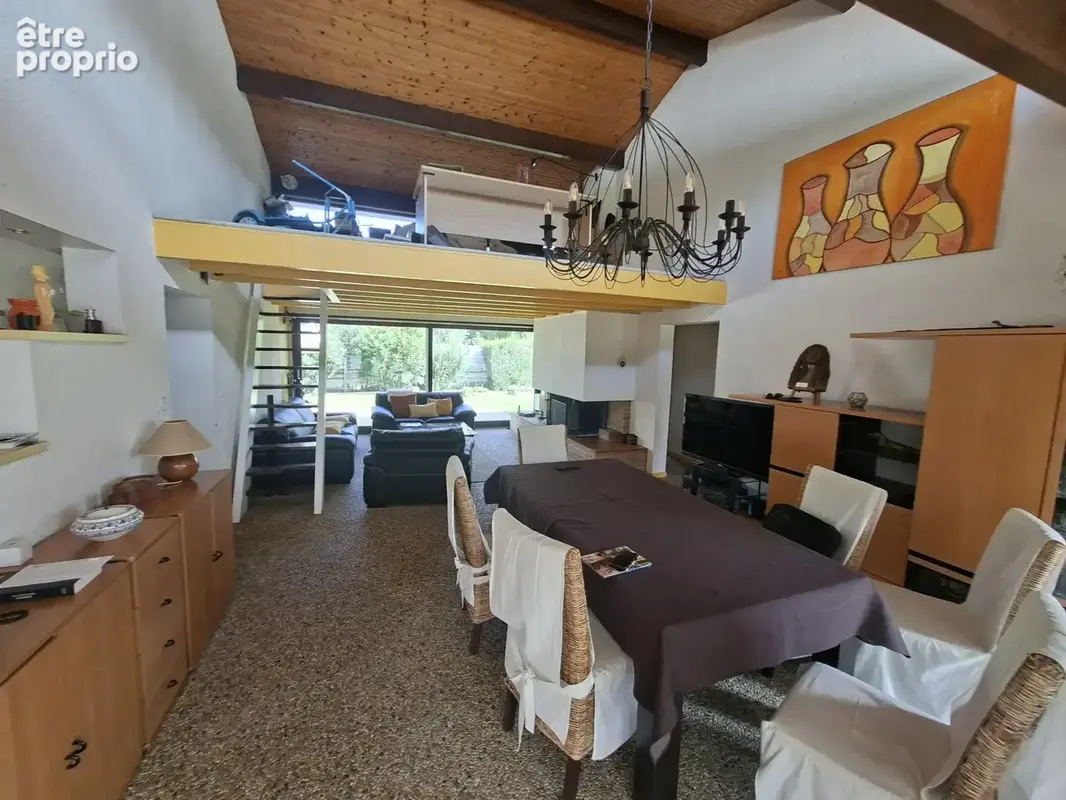 Maison 6 pièces 205 m² à vendre à Saint-Medard-En-Jalles (33160) - photo 4