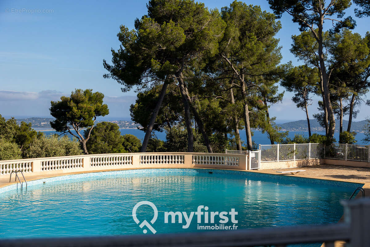 Appartement à HYERES