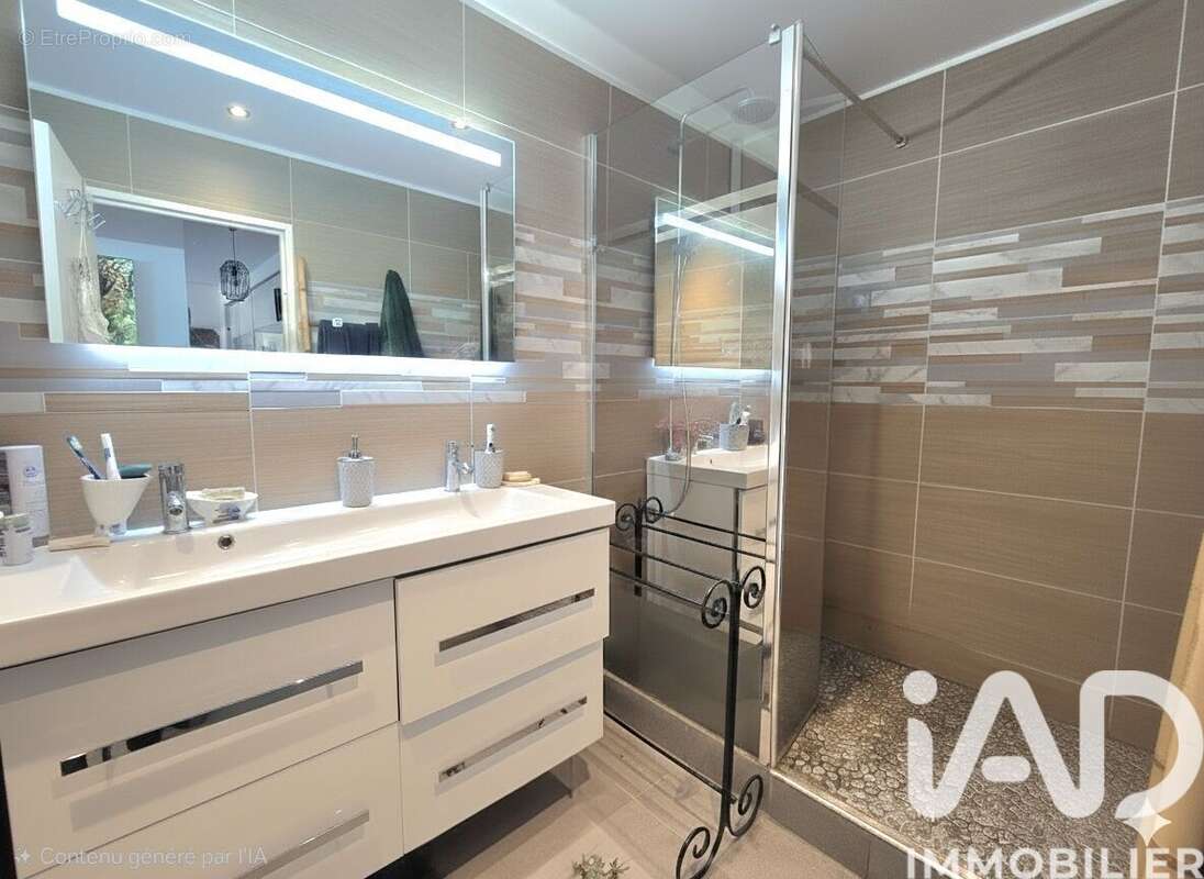 Photo 6 - Appartement à MARSEILLE-9E