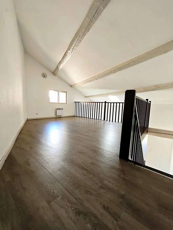 Appartement à COURSAN