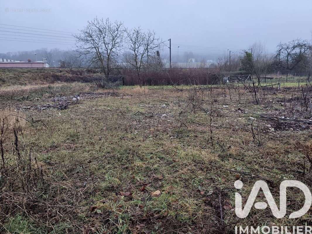 Photo 2 - Terrain à PONT-A-MOUSSON