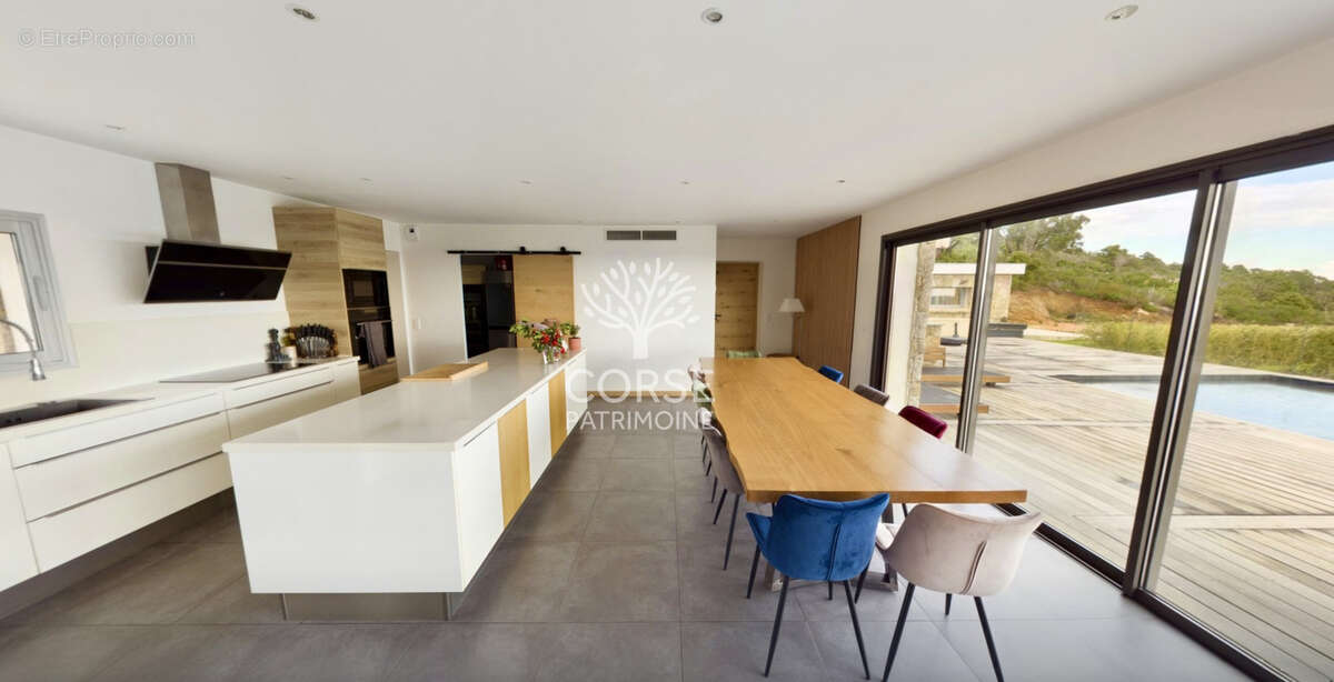 Maison à PORTO-VECCHIO