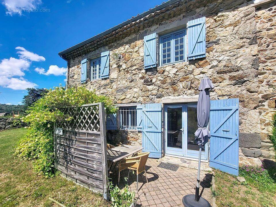 Maison à SAINT-BARTHELEMY-LE-PLAIN