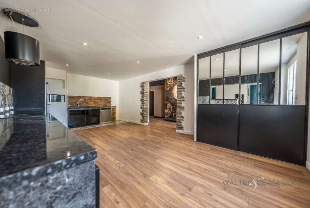 Maison à BERNAY-SAINT-MARTIN