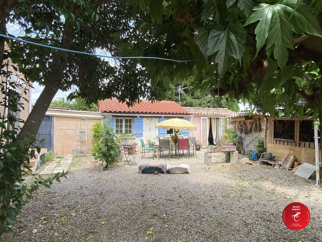 Studio - Maison à LE MUY