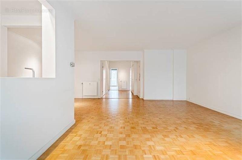 Appartement à NANTERRE