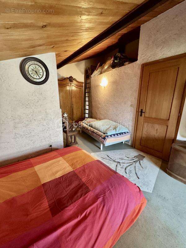 Au cœur de Porcelette  Maison de Village Atypique 260 m², 13 pièces, 7 Chambres, Garage, Terrain de 14 ares - photo 28