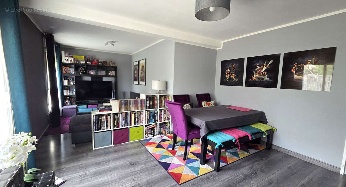 Appartement à HOUILLES