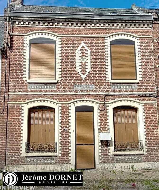 es_00001 - Maison à BRETEUIL