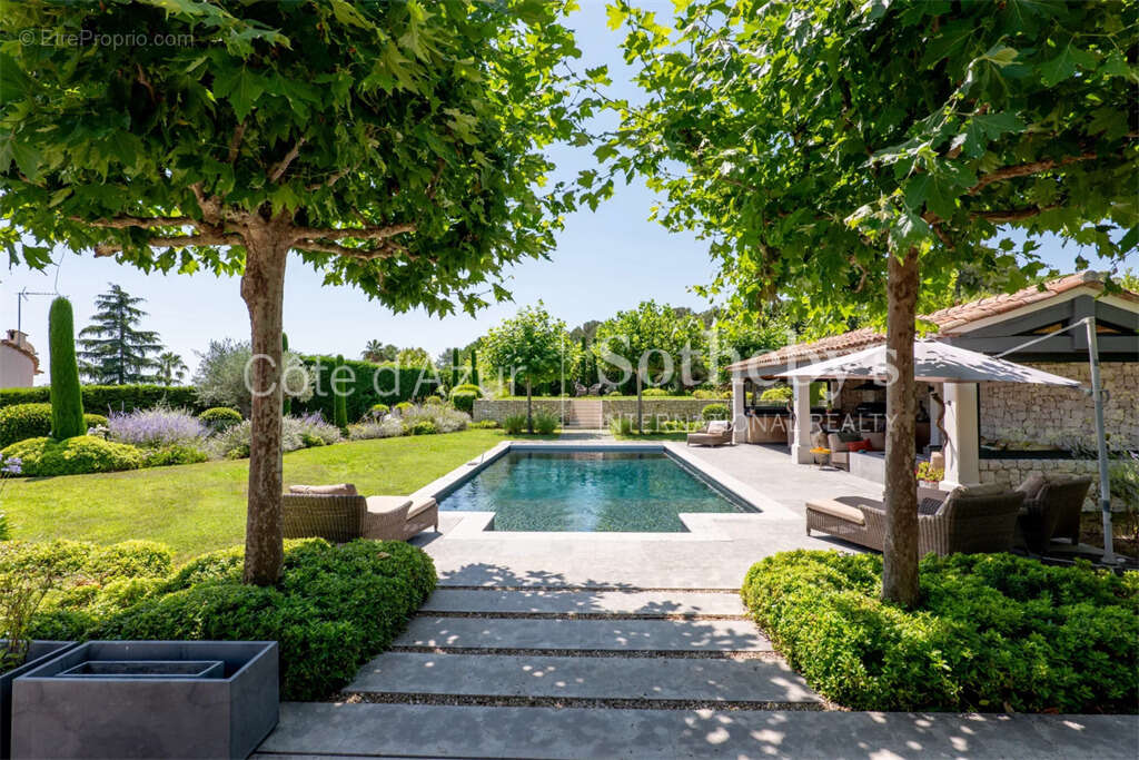 Maison à MOUGINS