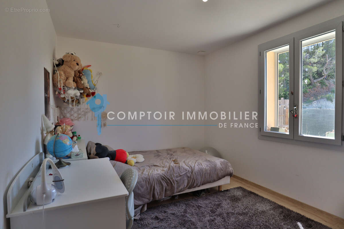 Maison à SAINT-SATURNIN-LES-APT