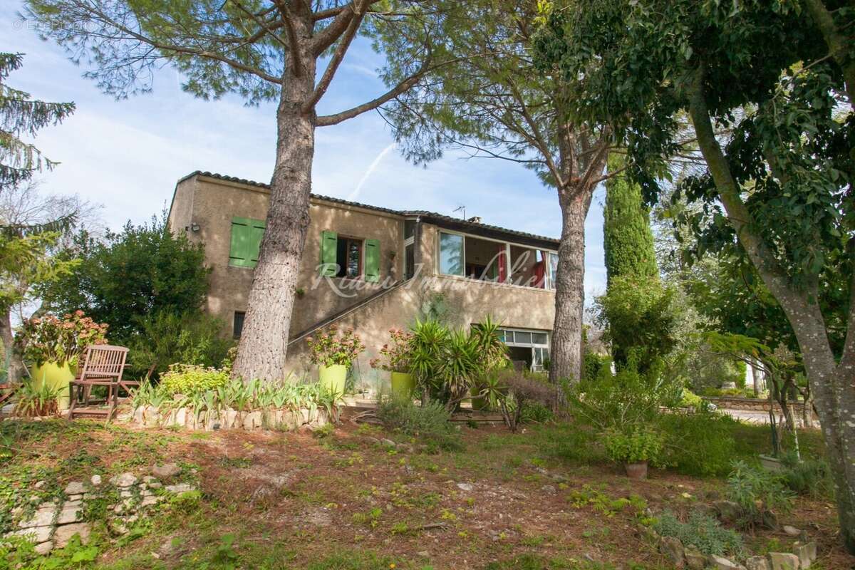 Maison à CABRIERES-D'AVIGNON